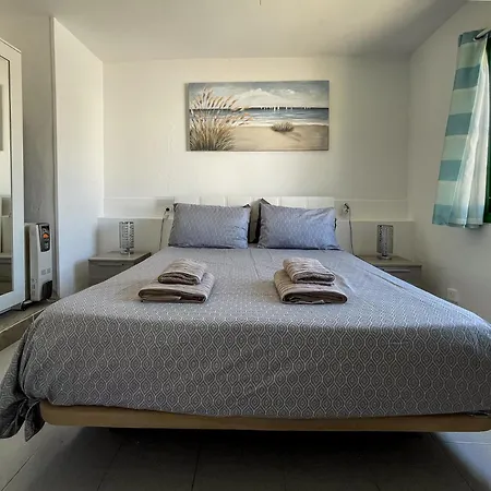 Casa Blue Wave
