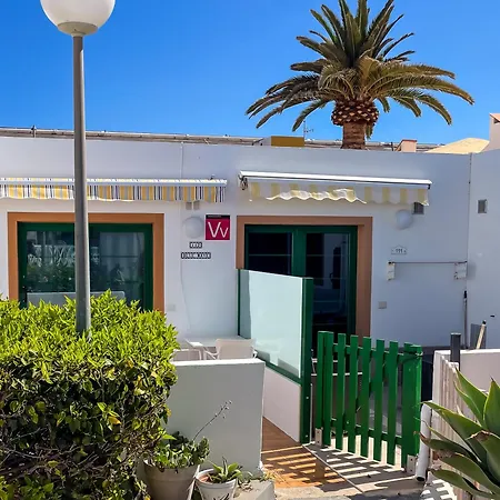 Casa Blue Wave